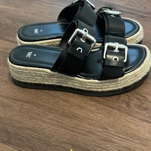 Zara platform buckle sandal size 39 (8 US)